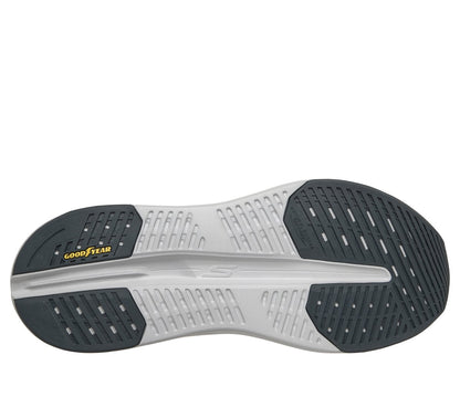 Skechers Max Cushioning Glide-Step - Tukker
